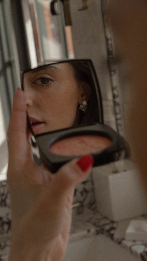 Instagram post by @brittanyleighball for NEST New York. Caption reads: [...] truly is an art form, and with @nestnewyork....