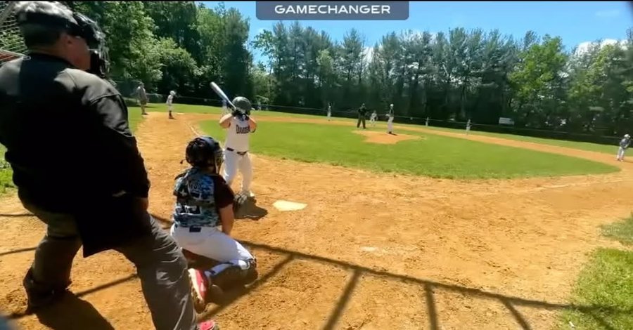 Instagram post by @vinny_potsnpans for Axe Bat. Caption reads: [...] #baseballlife #sandlottotheshow #axebat....