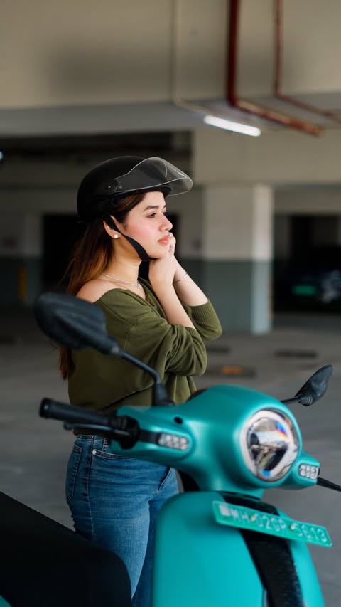Instagram post by @jannatzubair29 for Chetak. Caption reads: [...] make me late, but my partner, the Bajaj....