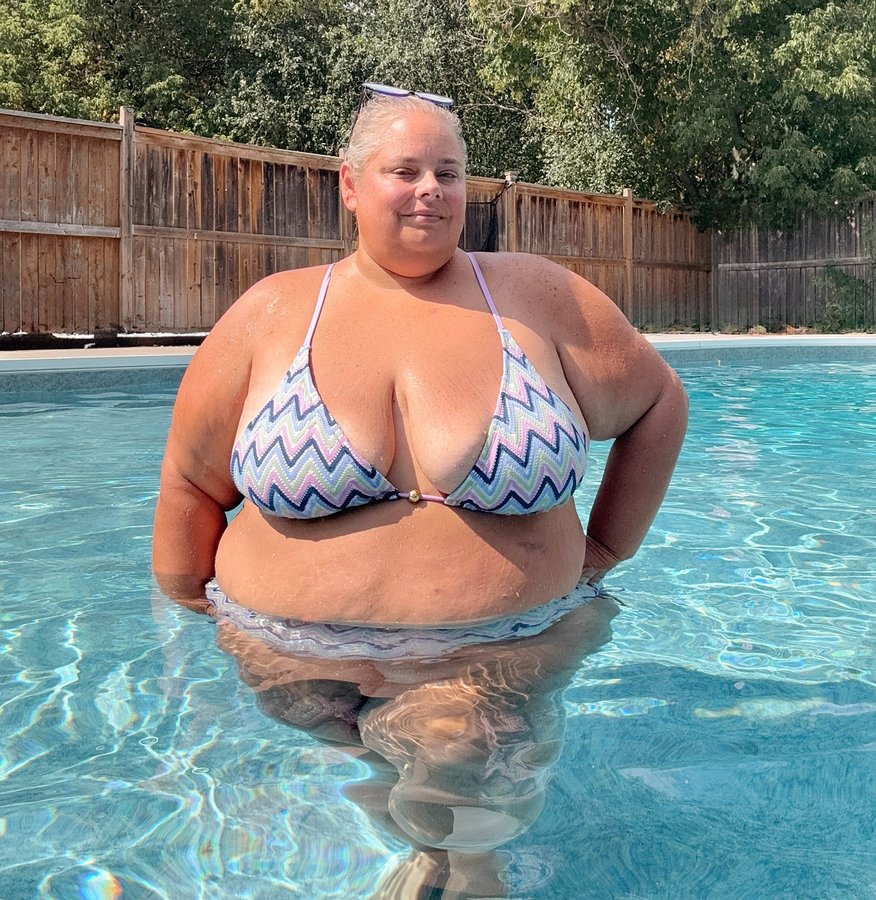 Instagram post by @mustangsallytwo for Penningtons. Caption reads: Nothing feels better than a refreshing swim on a....