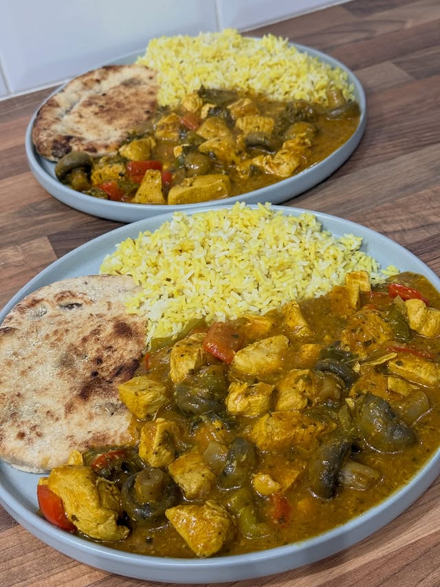 Instagram post by @mo_sw_diamond_target_member for Slimming World. Caption reads: [...] Takeaway it was so so good & the Slimming....