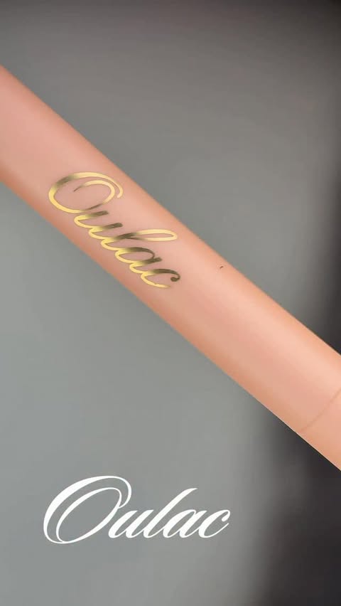 Instagram post by @fleuruza for Oulac Cosmetics. Caption reads: [...] wearable, and made to last. #ad....