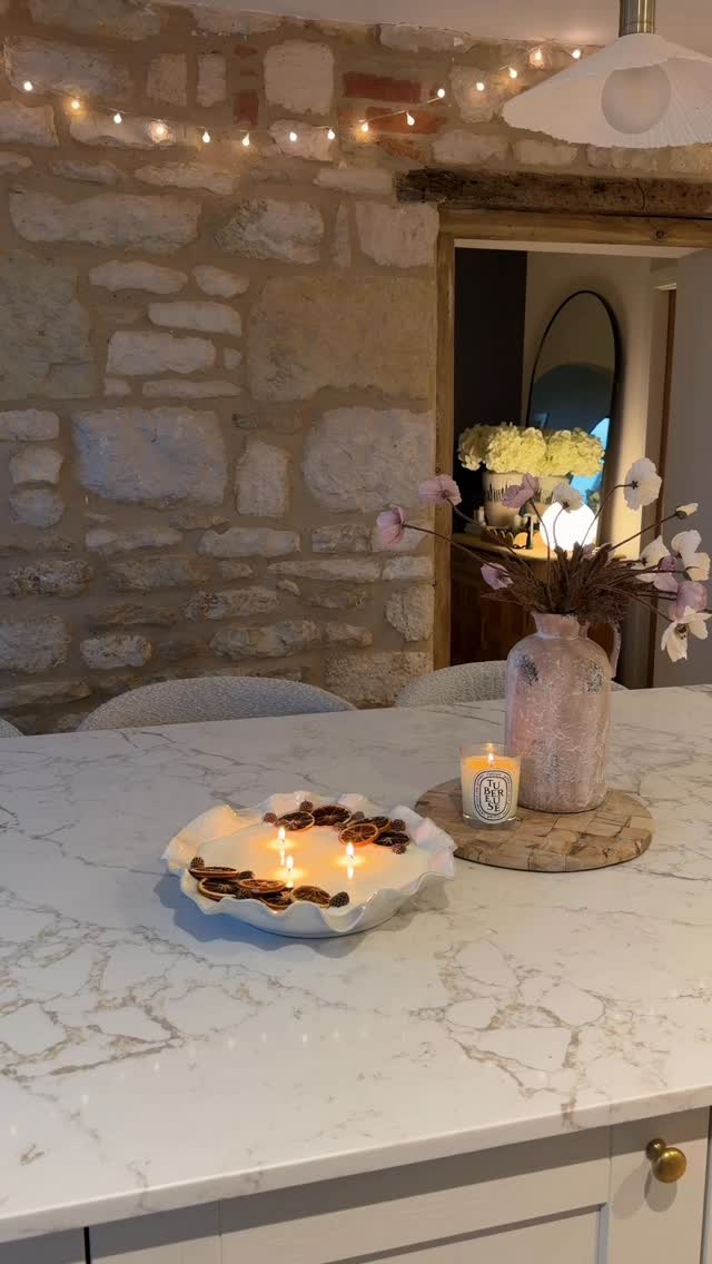 Instagram post by @laurahome_ for The White Company. Caption reads: DIY cosy winter candle making 💭🕯️🍂✨ I had this....