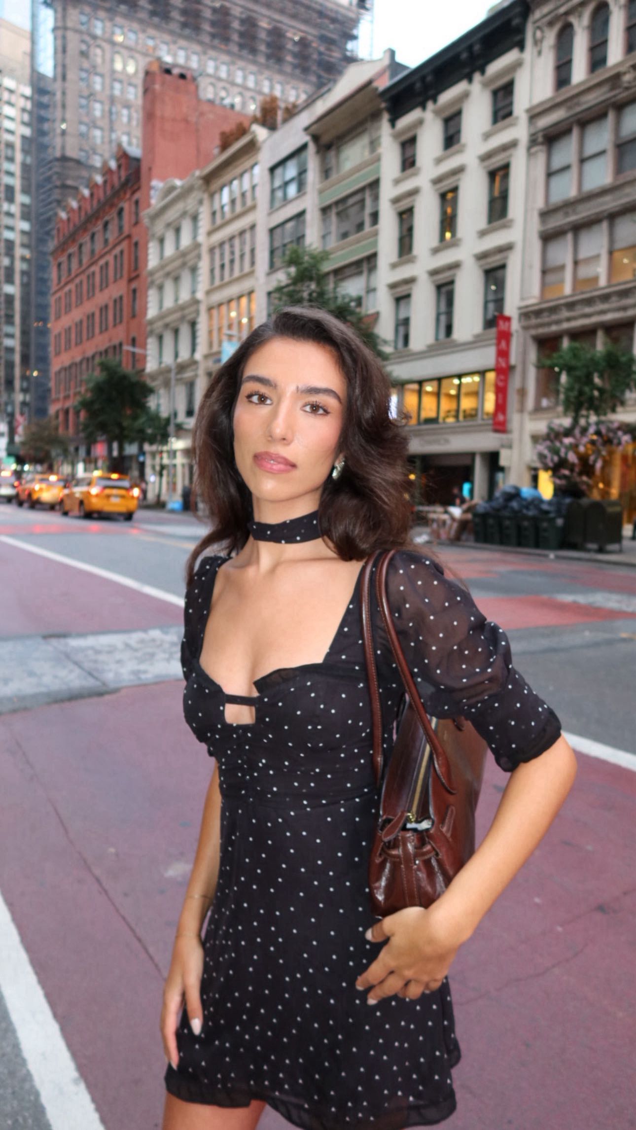 Instagram post by @janjan.maria for Milani Cosmetics. Caption reads: [...] all day thanks to the @milanicosmetics....