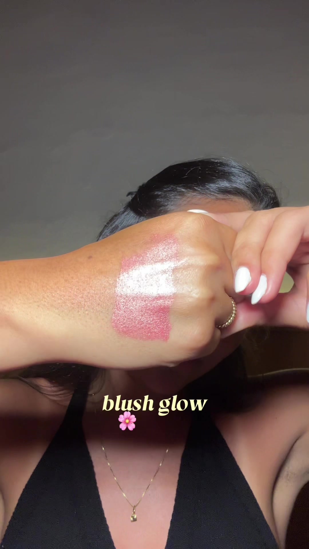 TikTok post by @daizapreto for Mercado Livre. Caption reads: [...] Stick Glossy Rosé Pink Océane Edition ID no....