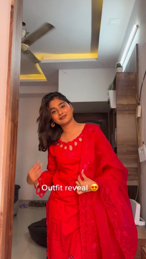 Instagram post by @hariprya__ for Foxtale. Caption reads: [...] outfit, traditional fits, skincare, foxtale,....