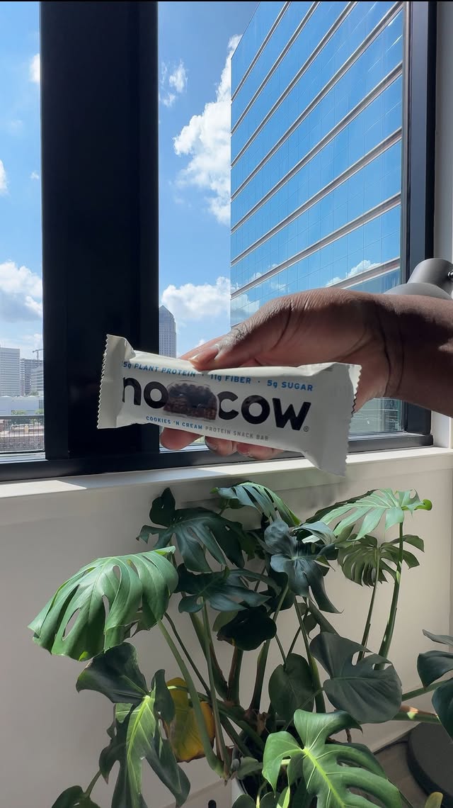 Instagram post by @robbkenon for No Cow. Caption reads: @nocow protein bars are apart of my gym [...].