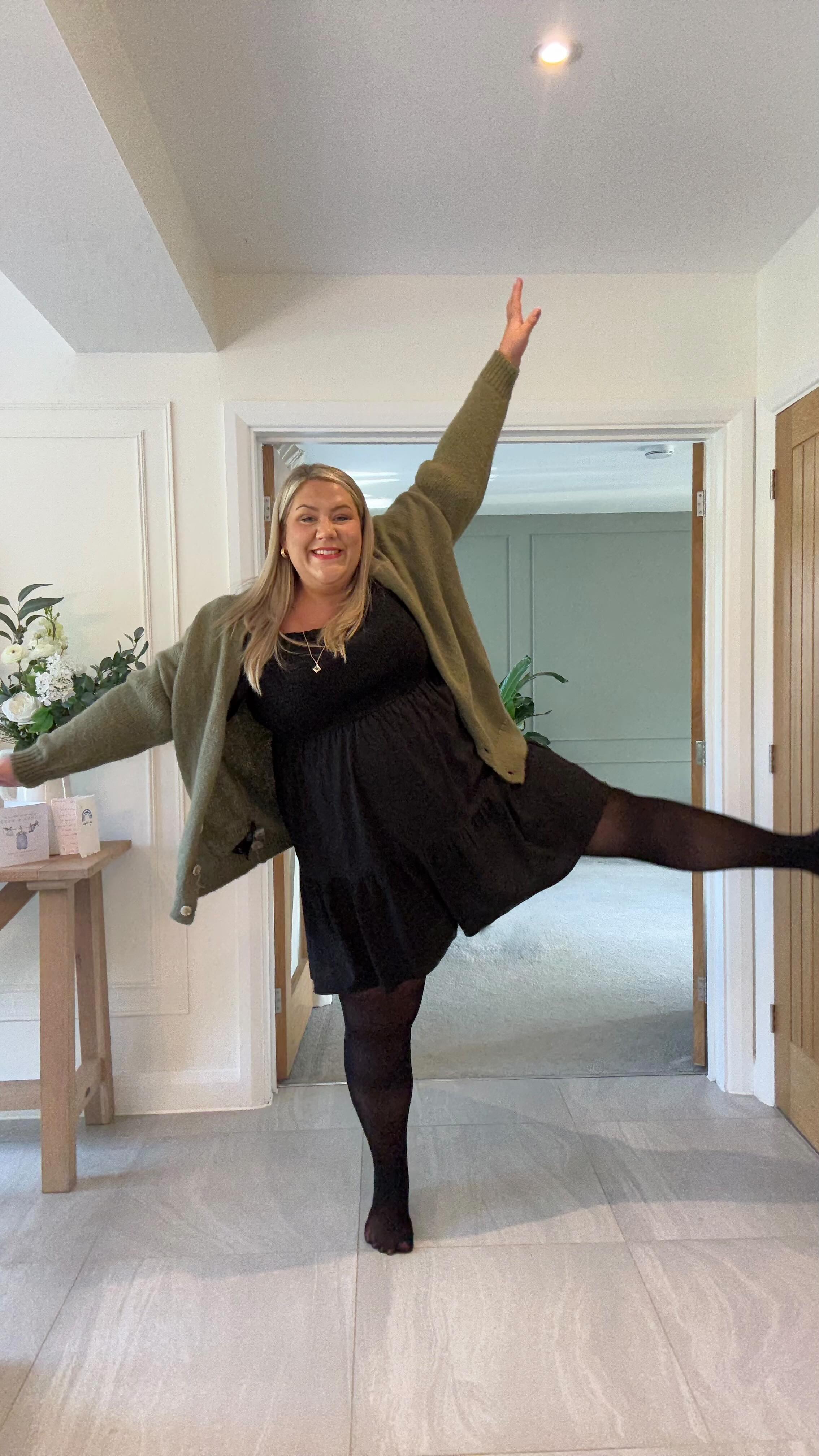 Instagram post by @laura.adlington for Snag Tights. Caption reads: ad These tights are fecking amazing!! No digging....