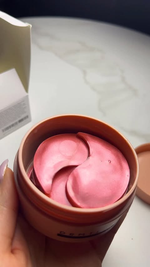 Instagram post by @mariam_tsignadze for DRMTLGY. Caption reads: Morning routine with @drmtlgy 🥰 

Amazing eye....