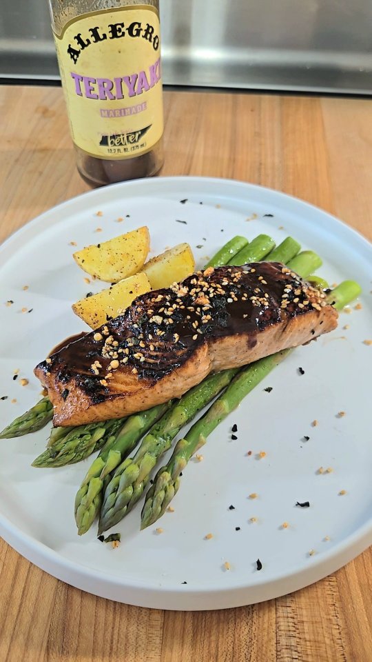 Instagram post by @jennys_coastal_cuisine for Allegro Marinade. Caption reads: [...] and delicious Sunday supper 😍....