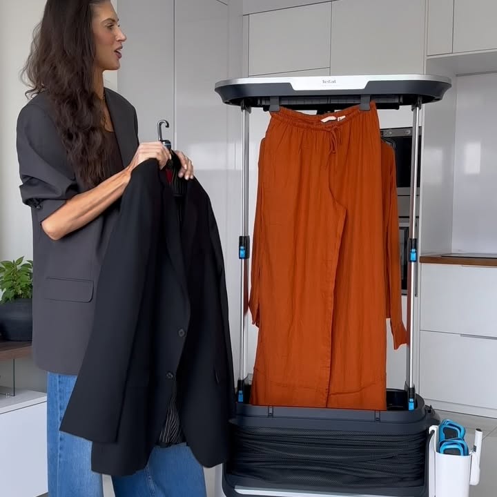 Instagram post by @anetavignerova for Tefal. Caption reads: Udělala jsem si radost a pořídila jsem si hned dva....