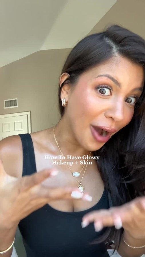 Instagram post by @anci.social for Theinkeylist. Caption reads: Almost every makeup creator has exosomes by....