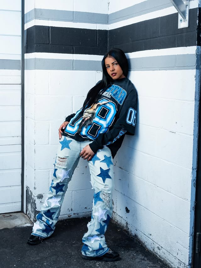 Instagram post by @_madelinpolanco_ for Rockstar Original Womens. Caption reads: 5 stars like a rockstar ⭐️💙🎸 🛍️:....