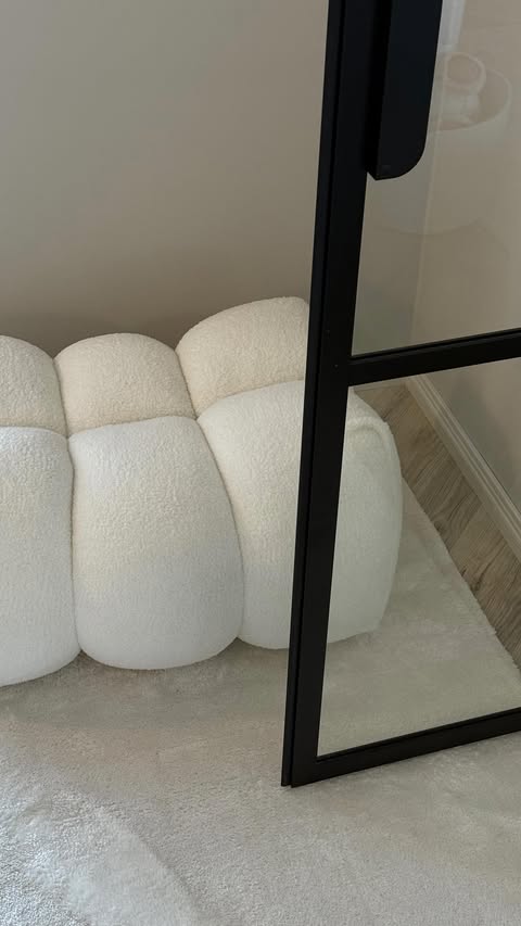 Instagram post by @skandiemily for Trendcarpet. Caption reads: I’m in love with the new carpet in our study....