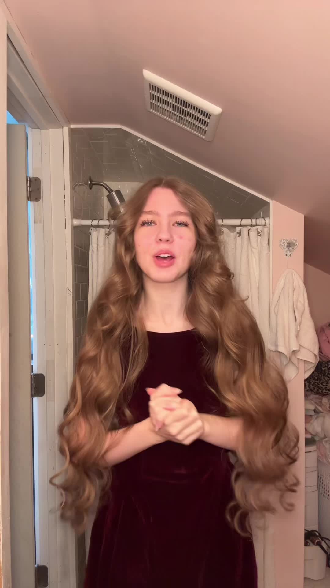 TikTok post by @inessa_akin for ILIA Beauty. Caption reads: [...] just found my absolute favorite lip liner!! ....