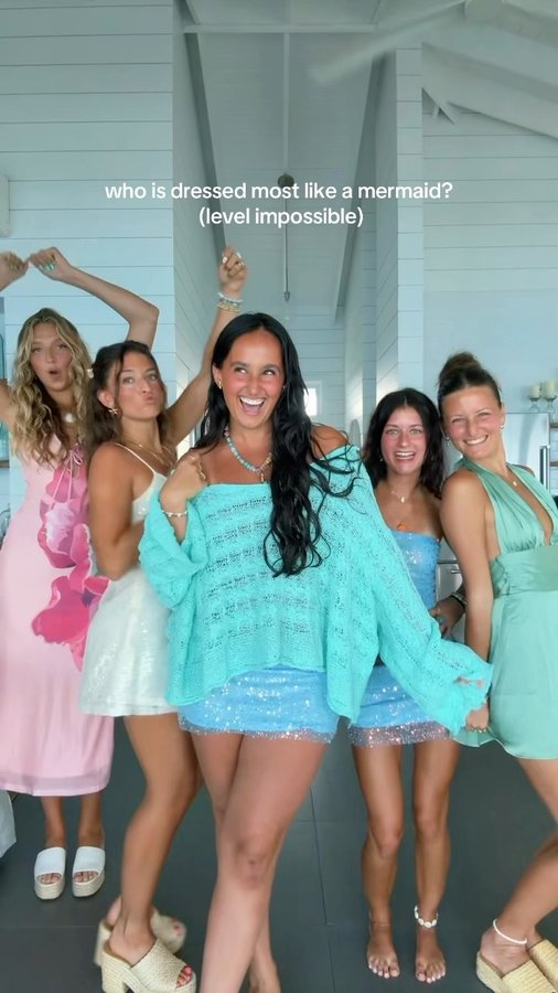 Instagram post by @rachelmuse for greybandit. Caption reads: [...] me so happy 🐬💕🐠 outfits are from....