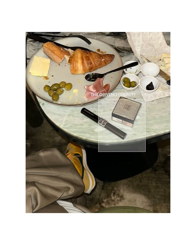 Instagram post by @sara.takanashi for Givenchy Beauty. Caption reads: Santa came to me 🫶🏻👄
Thank you for....