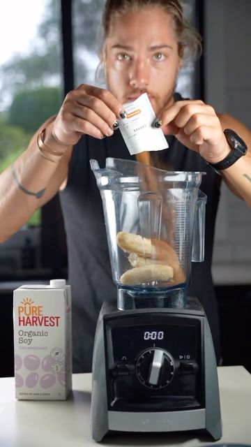 Instagram post by @jansenandrecooks for Beforeyouspeak Coffee. Caption reads: PROTEIN SMOOOOTHIE

It’s important to fuel as an....