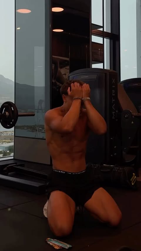 Instagram post by @brian_neyugn for Grenade. Caption reads: Early lifts and same energy all day....