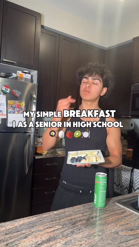 Instagram post by @juniorfitnutrition for Huel. Caption reads: Day 7/25 | Nutrition is SIMPLE! Brain healthy....