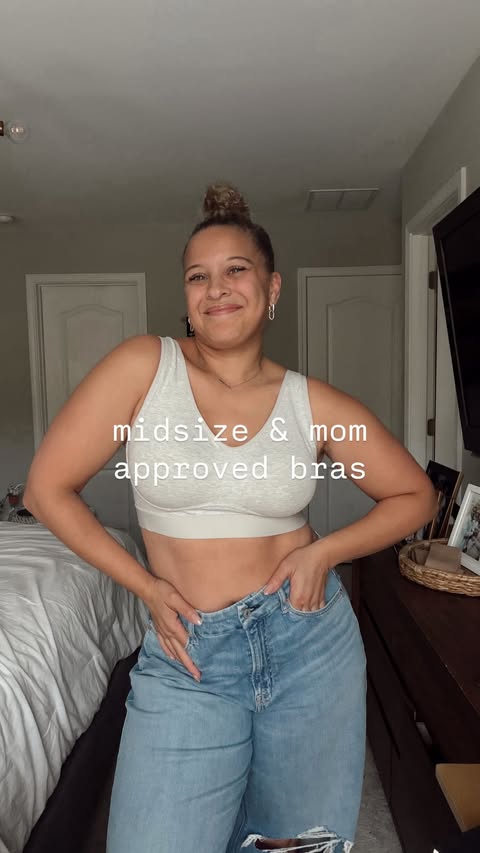 Instagram post by @laurenelyce for Truekind. Caption reads: The @truekind styles I actually reach for — the....