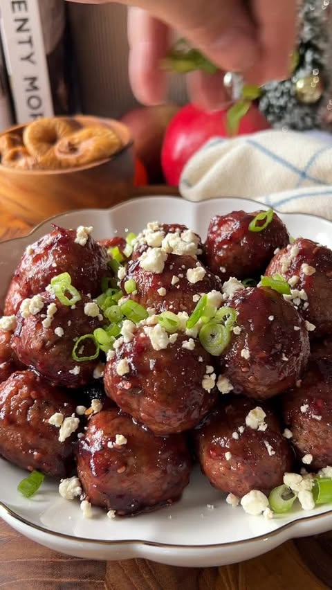 Instagram post by @rosinafoodproducts for Easy Home Meals. Caption reads: If you bring these Cranberry Balsamic Chicken....