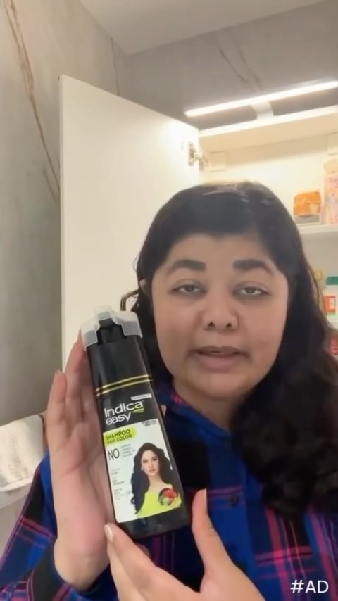 Instagram post by @urmisblogs for Indica Hair Color. Caption reads: [...] If you love quick beauty hacks, Indica Hair....
