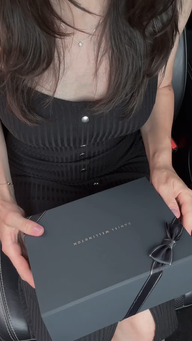 Instagram post by @alexandra_petram for Daniel Wellington. Caption reads: Unboxing my latest @danielwellington order 
Save....