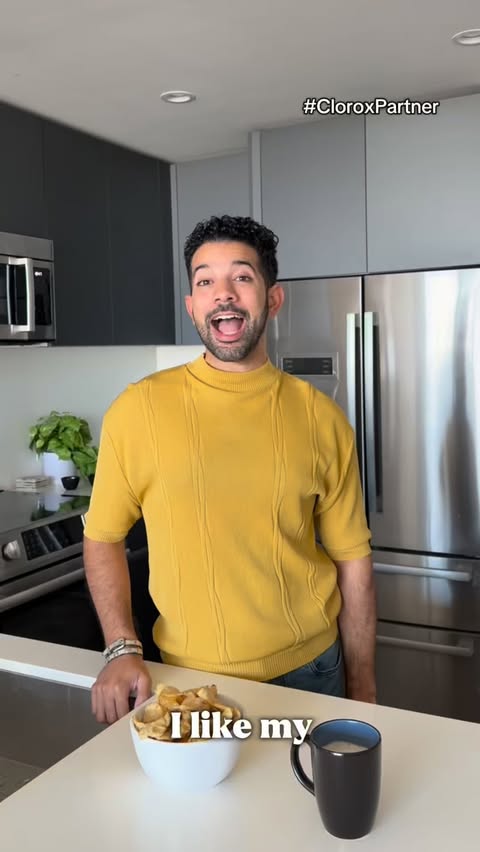 Instagram post by @themiguelluciano for Clorox. Caption reads: [...] With the new scent of Crisp Lemon Clorox....