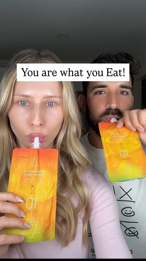 Instagram post by @majnar for EVERYDAZE. Caption reads: 💖The best snack of 2025💖 Helps support collagen,....