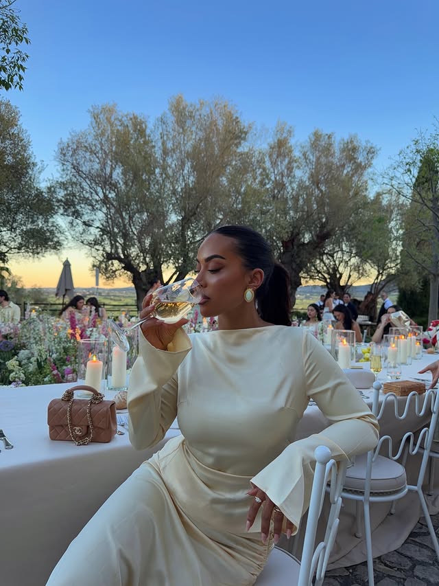 Instagram post by @osullliv for PrettyLittleThing. Caption reads: [...] but thinking about chips 🥹💛✨....