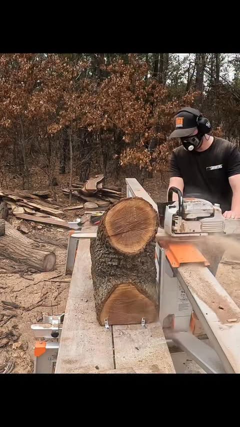 Instagram post by @foxridgeslabs for RZ Mask. Caption reads: [...] my lungs with the RZM3 mask from @rzmask. My....