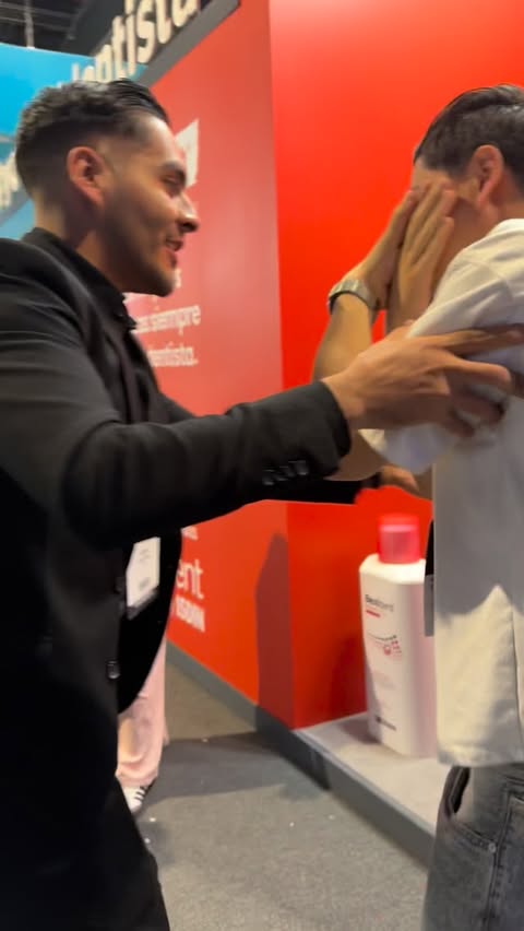 Instagram post by @drrafaelplascencia for ISDIN. Caption reads: Queeeee nada te frene 🔥😏 @isdinmexico❤️....