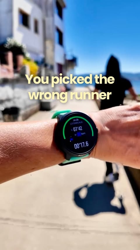 Instagram post by @carlethkeys for Suunto. Caption reads: [...] training all summer on the new @suunto Run....