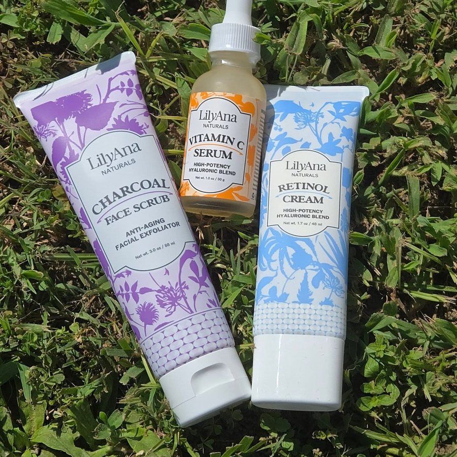 Instagram post by @small_town_girl_review for Lilyana Naturals. Caption reads: [...] for everyday use. Have you tried LilyAna....