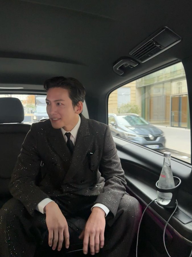 Instagram post by @jichangwook for TOM FORD. Caption reads: @tomford 
#TOMFORD #TOMFORDSS26.