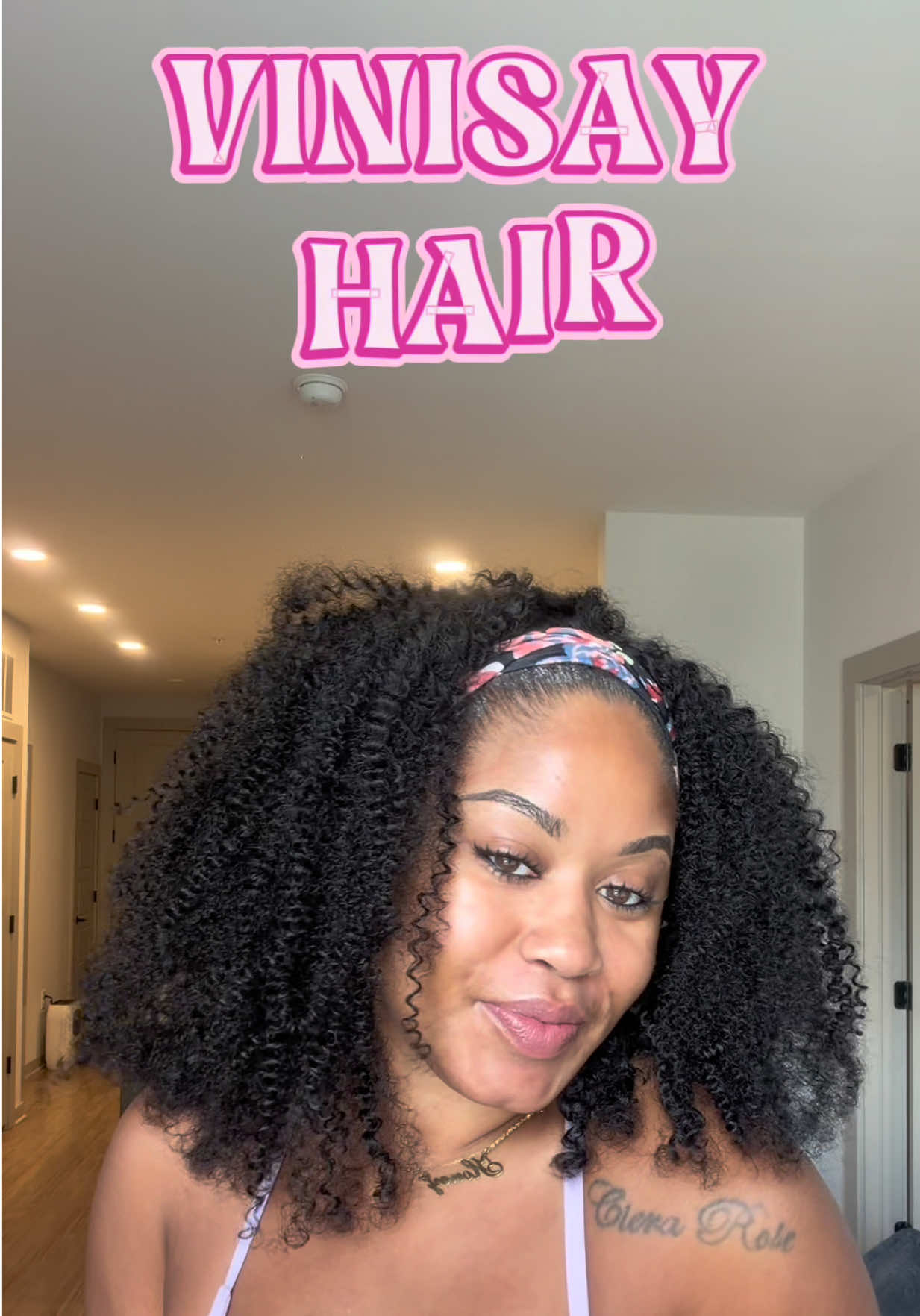 TikTok post by @honey_yenho for Vinisay Hair. Caption reads: @Vinisay Hair @Vinisay Hair Shop.