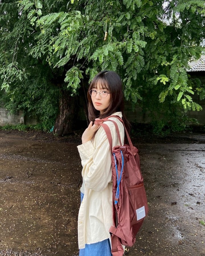 Instagram post by @marminkmani for Beyond The Vines. Caption reads: 🌳🎒Carry my little world with....