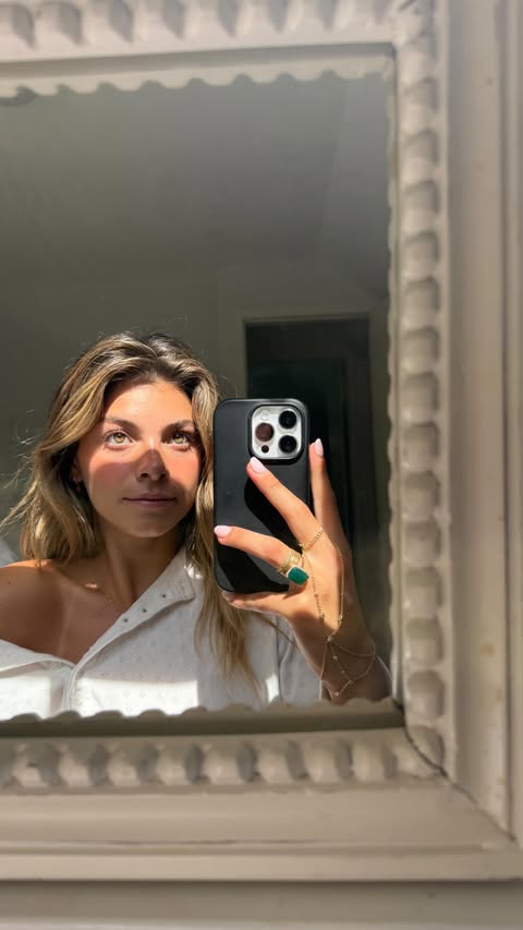 Instagram post by @miaamartinii for Clinique. Caption reads: the @clinique moisture surge 100H gives my skin....