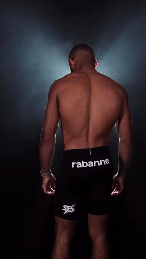 Instagram post by @salahdineparnasse for Rabanne. Caption reads: Le combat peut commencer INVICTUS ✅ @rabanne....