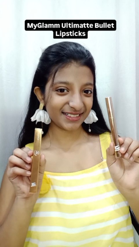 Instagram post by @eshaa_jain1 for MyGlamm. Caption reads: Comment for link Product in frame - @myglamm . . .....