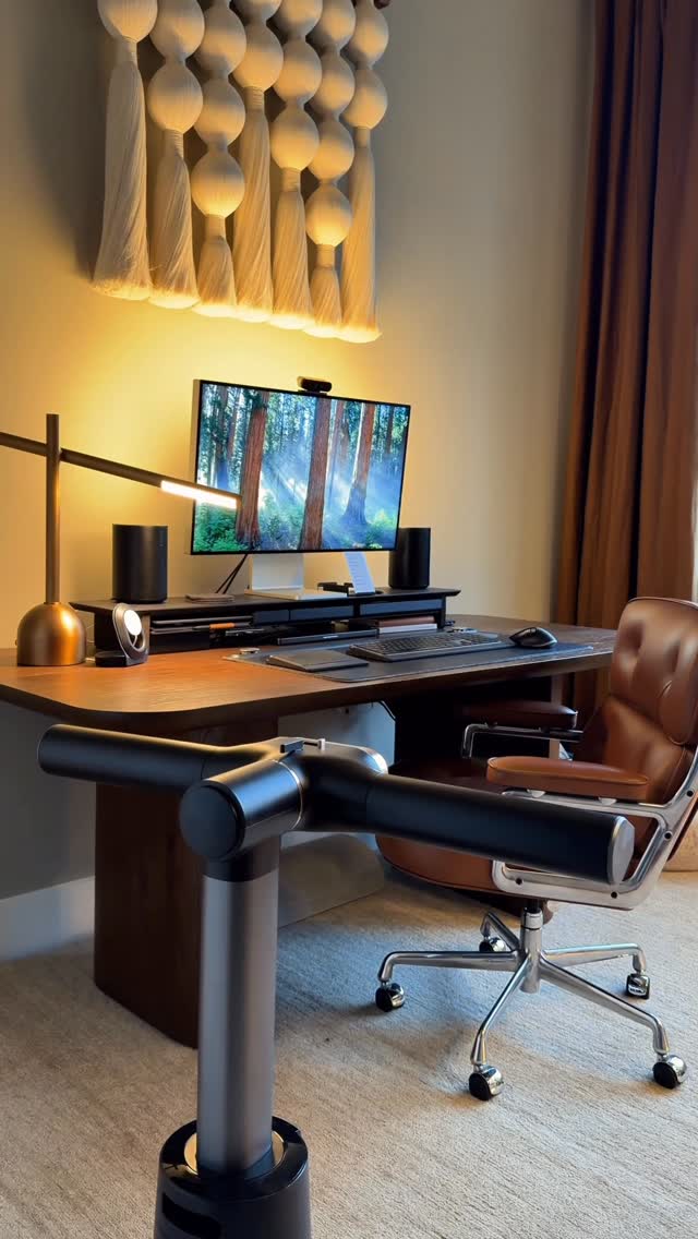 Instagram post by @bentaylortech for Shark Home. Caption reads: Cozy mornings are my favorite, and the @sharkhome....