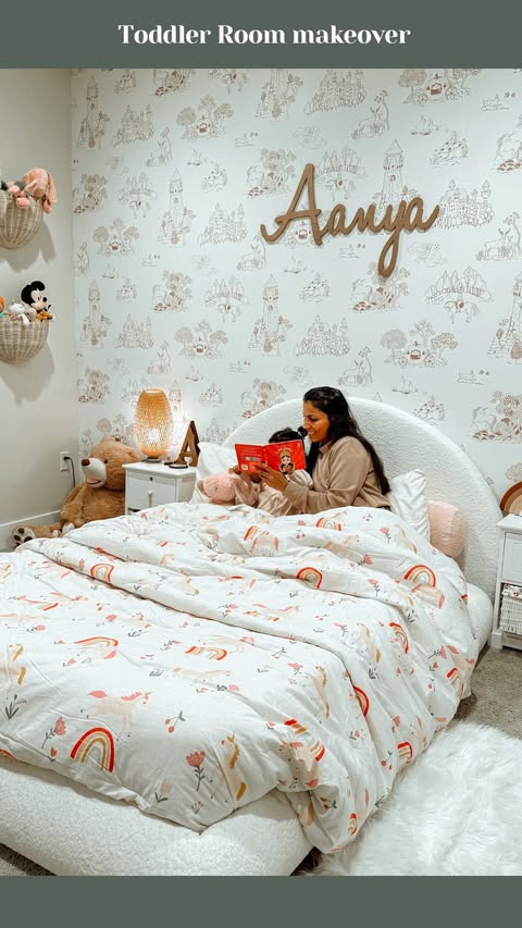 Instagram post by @thetravelscripts for lovevsdesign. Caption reads: 𝗧𝗵𝗶𝘀 𝘁𝗶𝗻𝘆 𝗿𝗼𝗼𝗺 𝗺𝗮𝗸𝗲𝗼𝘃𝗲𝗿....