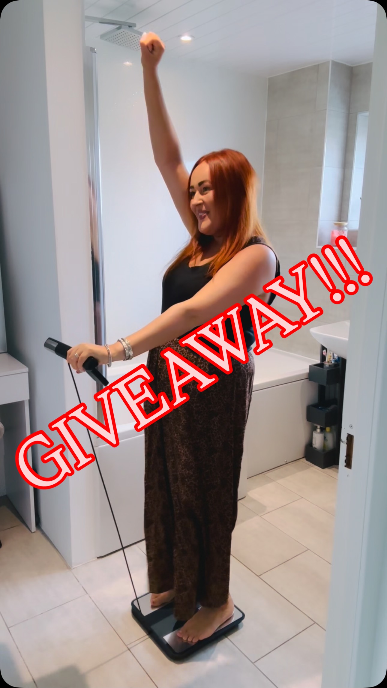 Instagram post by @laurenevanjoss for RENPHO. Caption reads: 🎉 #RENPHO Giveaway Alert! 🎉
Hey everyone! I’ve....