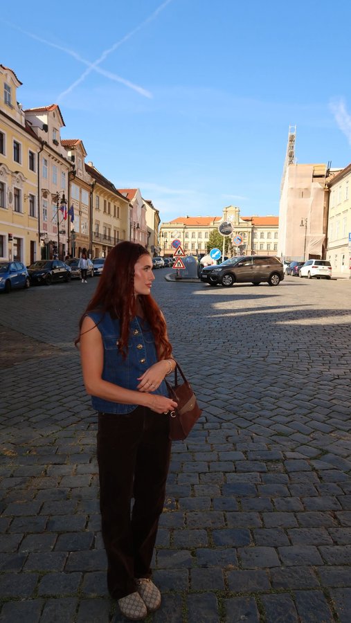 Instagram post by @chelsthomps_ for Morphe. Caption reads: Love how this came together! If you want the....