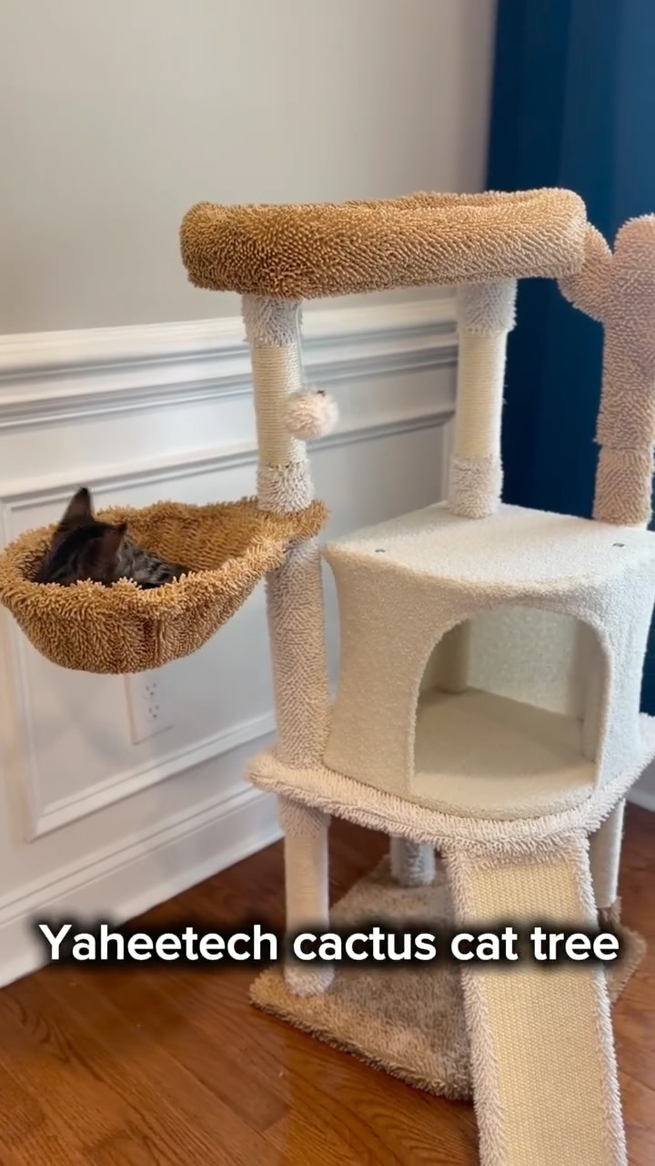 Instagram post by @kezbankahveci02 for Yaheetech. Caption reads: 🐾 A special play space for your furry friend!....