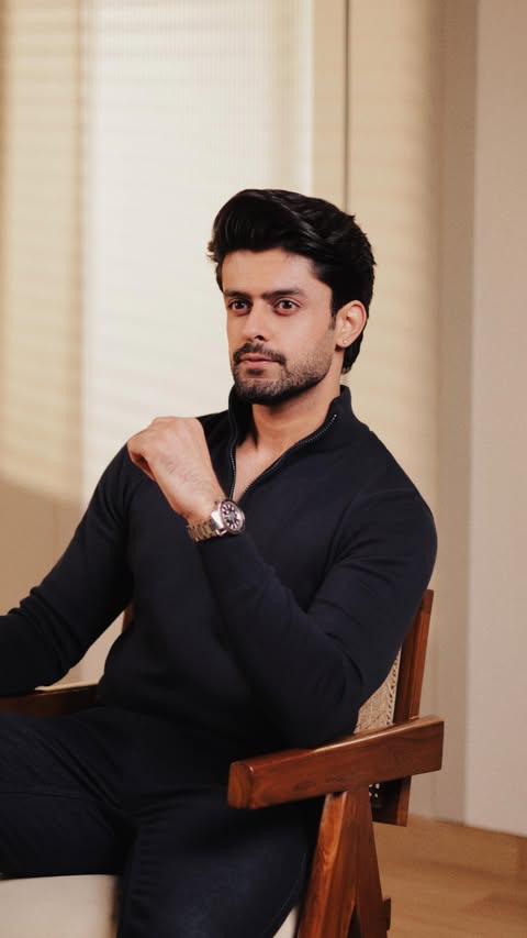 Instagram post by @pehenawah for Pantaloons. Caption reads: Winter style doesn’t have to be complicated. 
I....