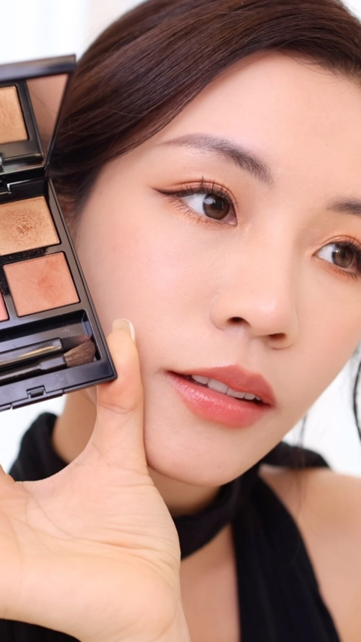 Instagram post by @chinchin_c for ADDICTION Beauty HK. Caption reads: 今日用ADDICTION 全新產品同大家化個sunset makeup!!....