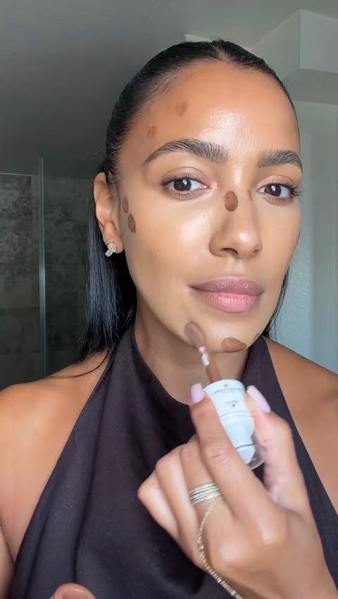 Instagram post by @officialjulissab for COVERGIRL. Caption reads: [...] loves a good makeup moment, @covergirl’s....