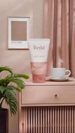 Instagram post by @bbam_s for BedaBeauty. Caption reads: [...] SCRUB factory☕️🧴🫧 . . . . #bedabeauty #ad....